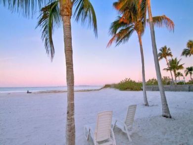 WOW no Roads to Cross to Get to the Beach a Rare Beach House